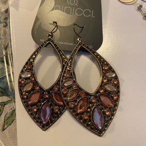 Earrings - dangle pink